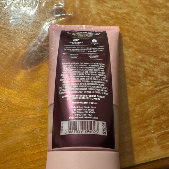 Bath & Body Works Pink Shimmer Body Scrub - Picture 2 of 2